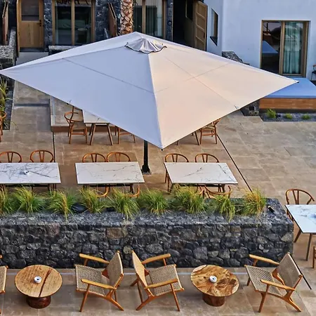 Hotel Radisson Blu Zaffron Resort, Santorini (adults Only)
