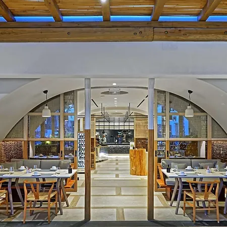 Radisson Blu Zaffron Resort, Santorini (adults Only) 5* Kamári