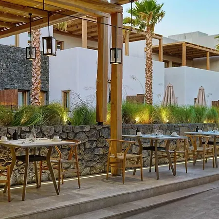 Hotel Radisson Blu Zaffron Resort, Santorini (adults Only)