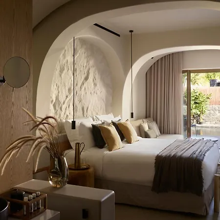 Radisson Blu Zaffron Resort, Santorini (adults Only)