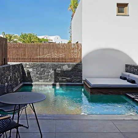 Hotel Radisson Blu Zaffron Resort, Santorini (adults Only)