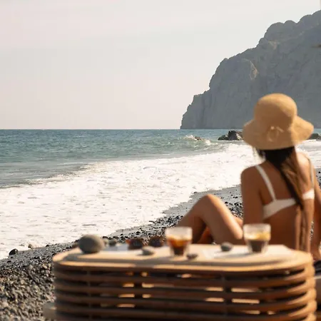 Radisson Blu Zaffron Resort, Santorini (adults Only) Kamári